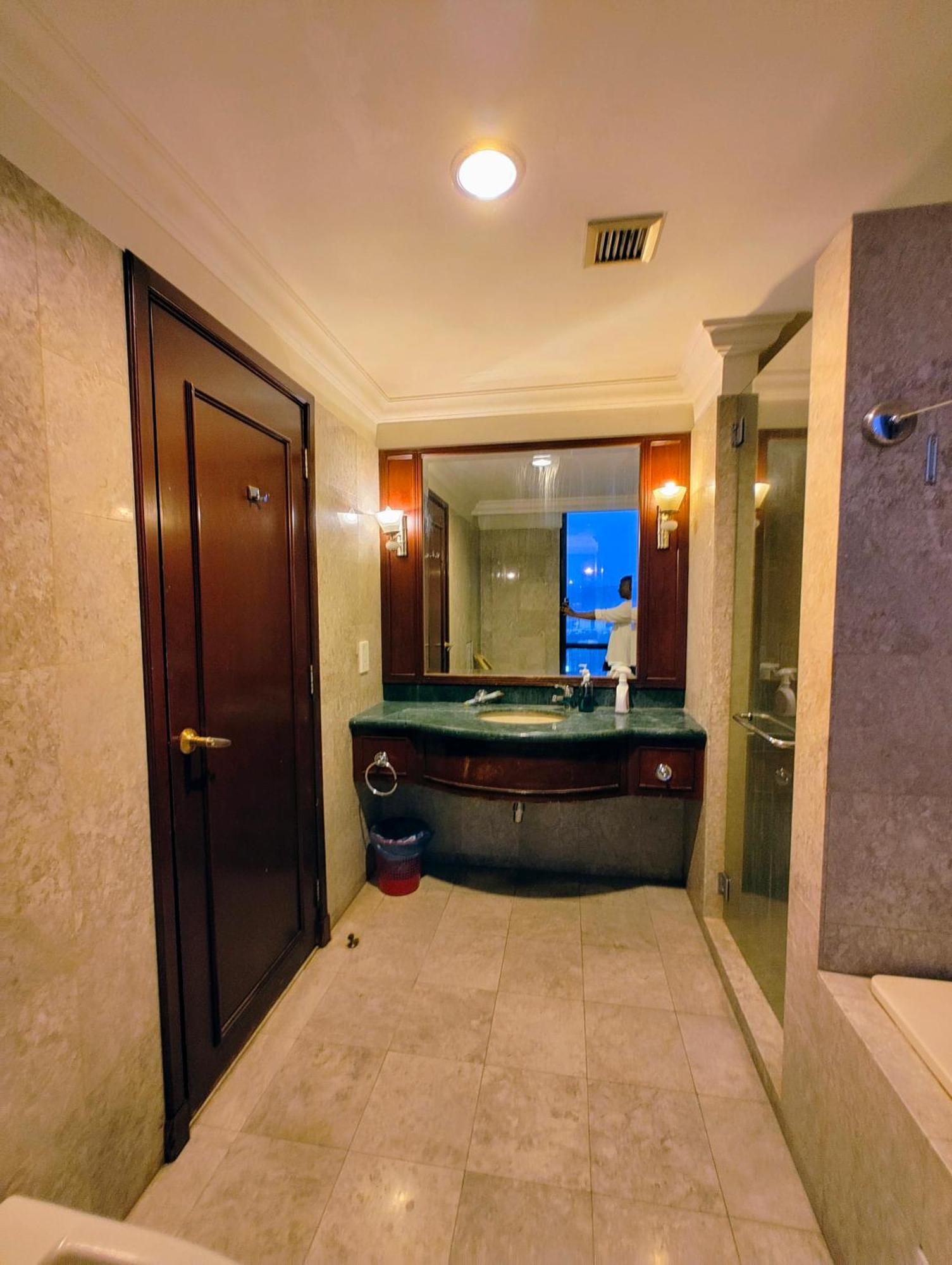 Services Star At Times Square Apartment